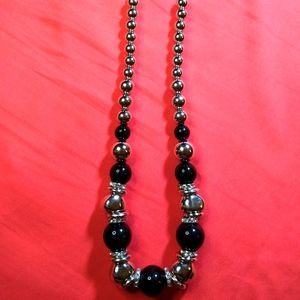 Beautiful necklace and earring set